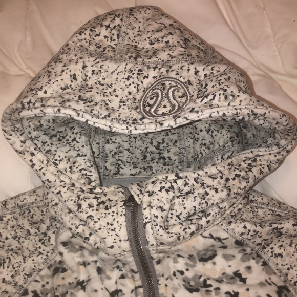 Lululemon hoodie(378) - Picture 2 of 4